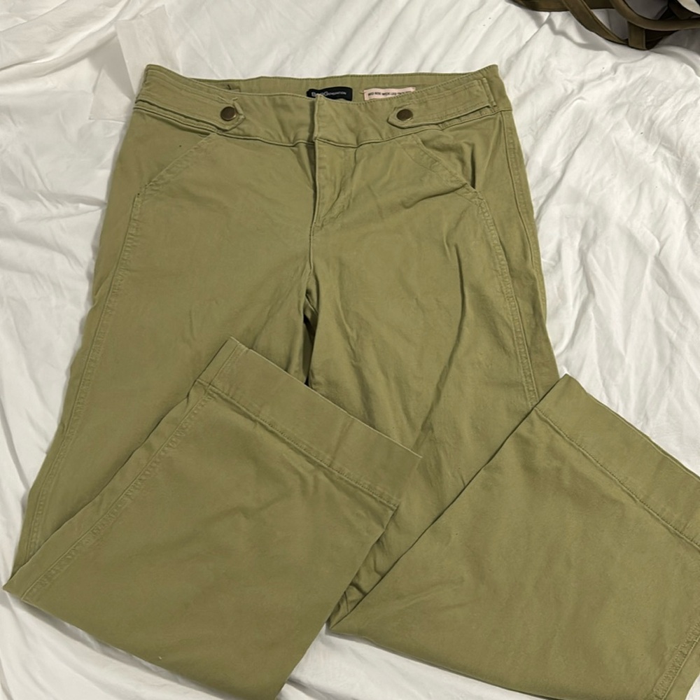Wide leg trouser style pants